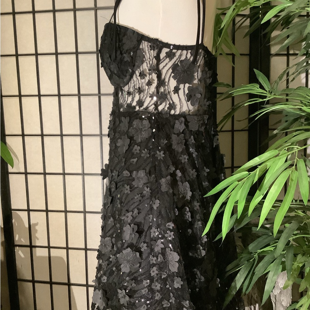 Jump Apparel
3D Floral With Sequins Dress, size 9/10 - Picture 4 of 5
